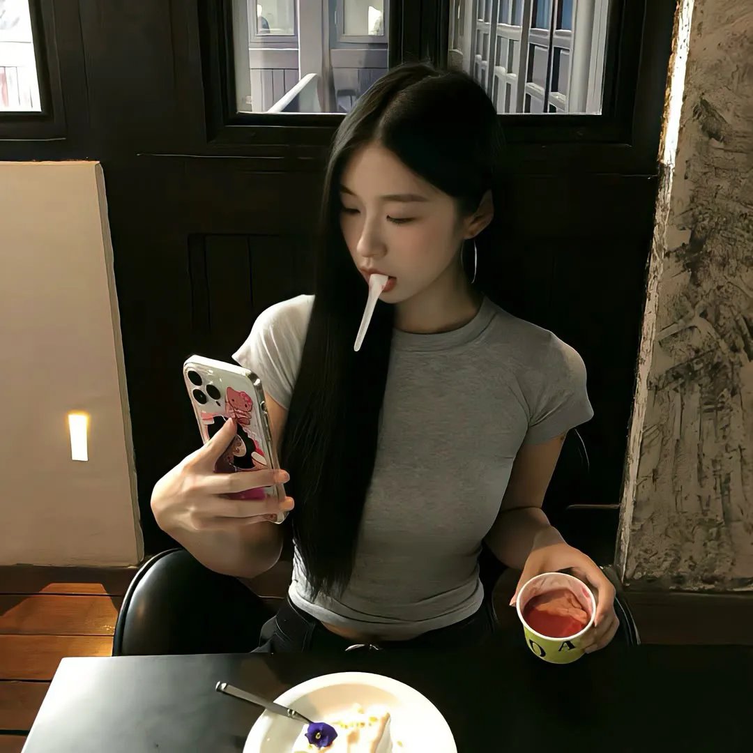 漫研部第三季封面