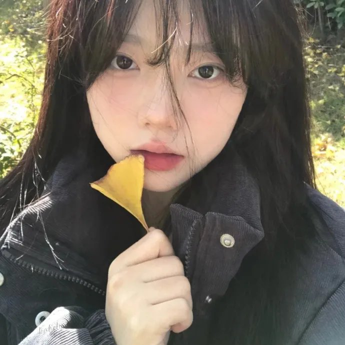 隔壁的吸血鬼美眉